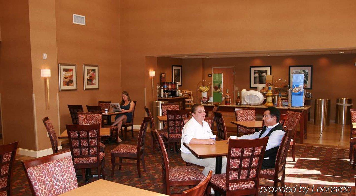 Hampton Inn & Suites Largo Restaurant foto